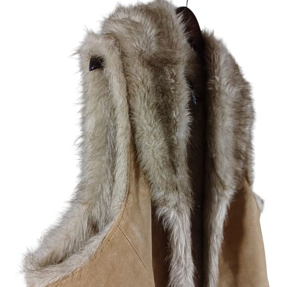 SUEDE FAUX FUR VEST - Picture 4 of 9